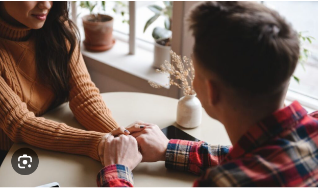 How Dating Websites Changed Modern Romance Forever